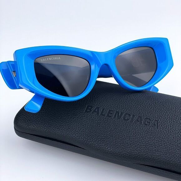 NEW Balenciaga BB0243S 004 Blue Grey Cat Eye Unisex Sunglasses - Picture 1 of 10